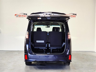 2015 Toyota Vellfire - Thumbnail