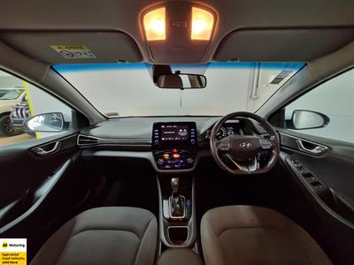 2022 Hyundai IONIQ - Thumbnail