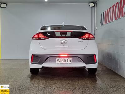 2022 Hyundai IONIQ - Thumbnail