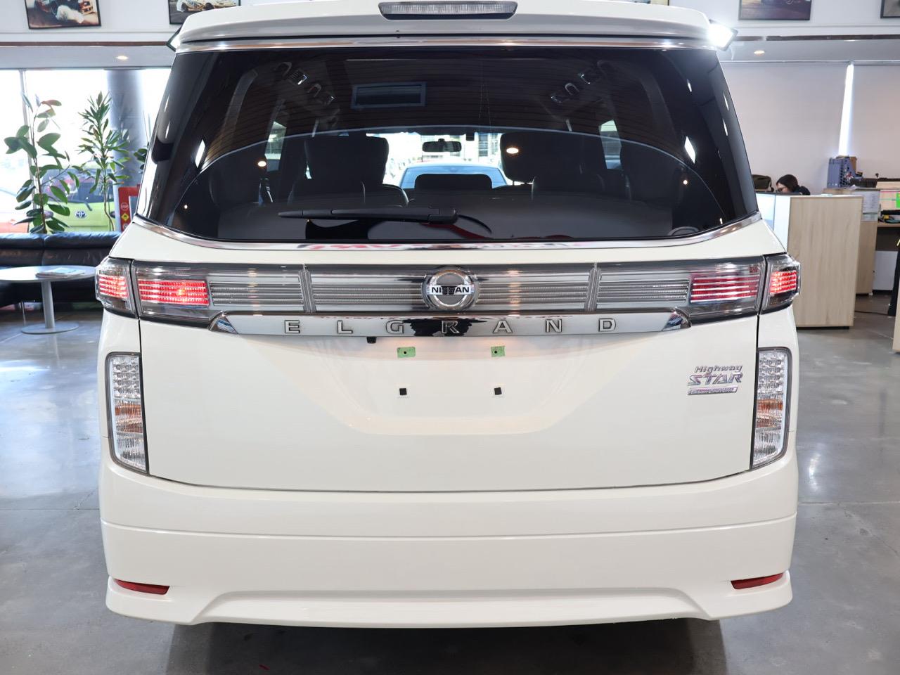 2016 Nissan Elgrand