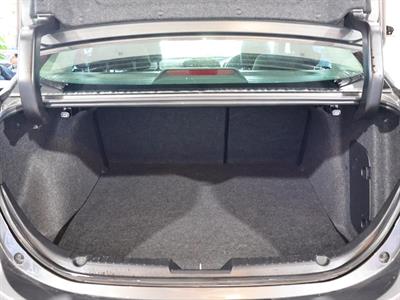 2016 Mazda Axela - Thumbnail