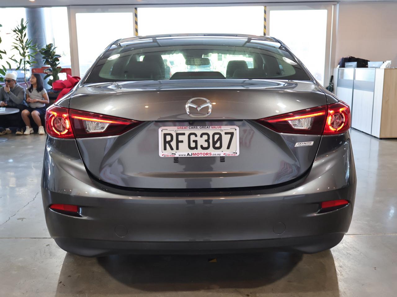 2016 Mazda Axela