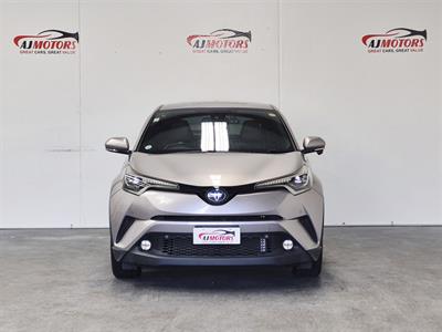 2017 Toyota C-HR - Thumbnail