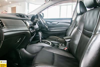 2017 Nissan X-Trail - Thumbnail