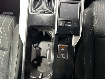 2020 Mitsubishi Eclipse Cross - Thumbnail