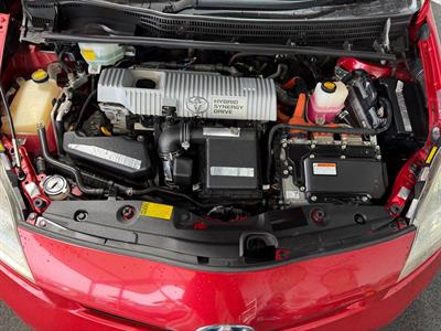 2013 Toyota Prius - Thumbnail
