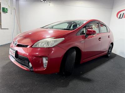 2013 Toyota Prius - Thumbnail