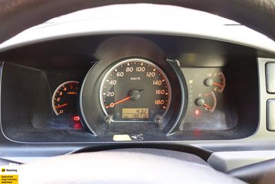 2012 Toyota Hiace - Thumbnail