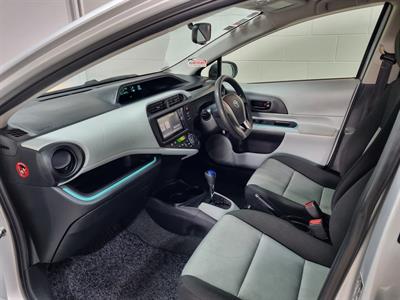 2013 Toyota Aqua - Thumbnail