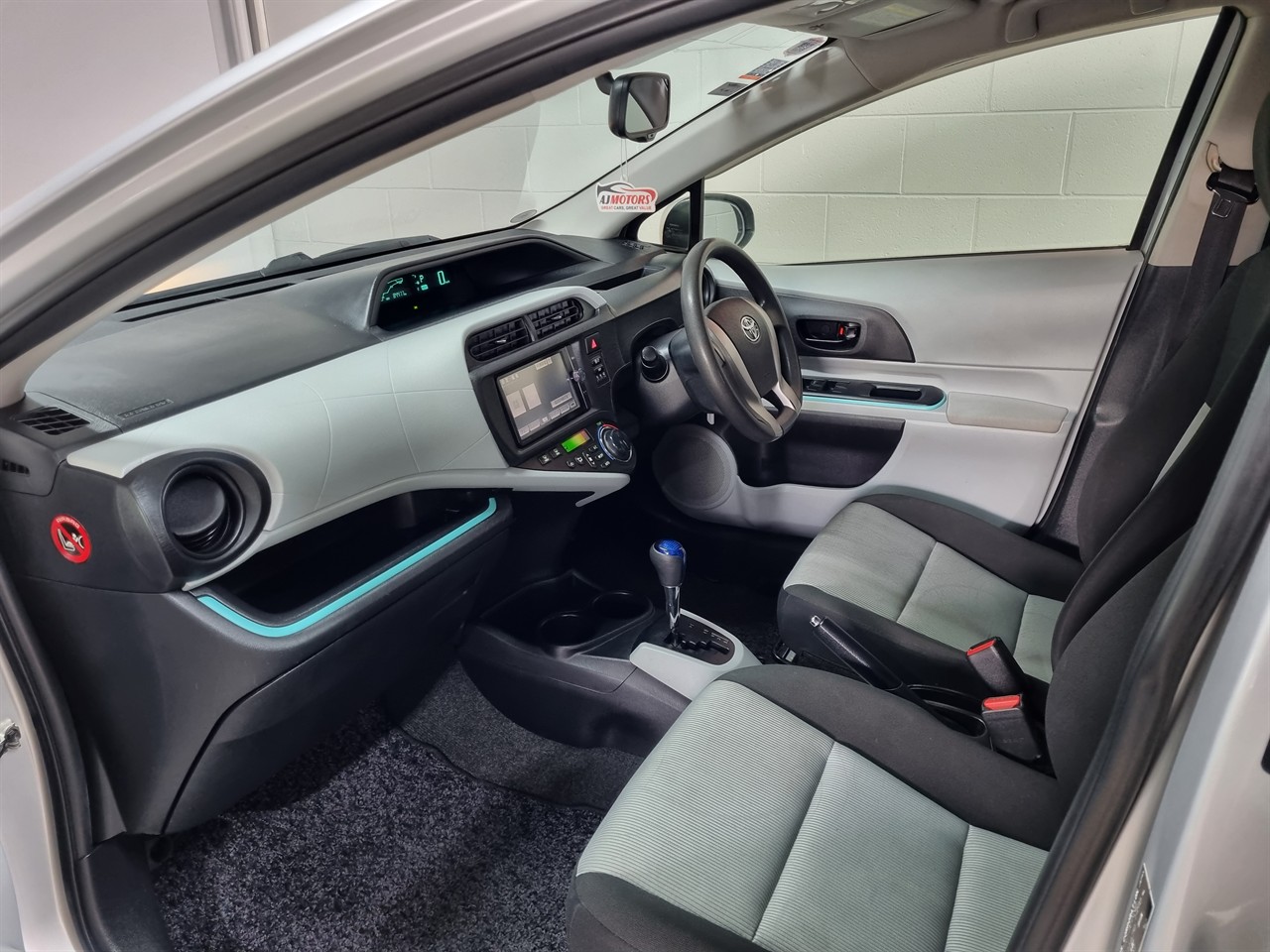 2013 Toyota Aqua