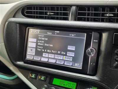 2013 Toyota Aqua - Thumbnail