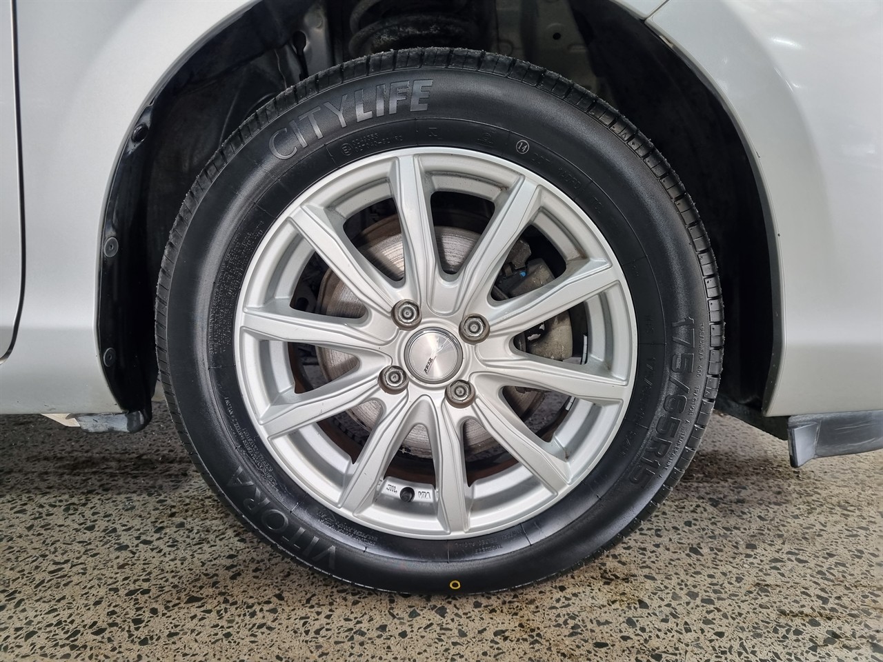 2013 Toyota Aqua
