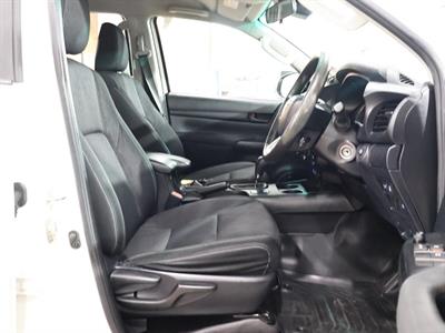 2019 Toyota HILUX - Thumbnail