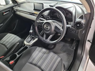 2017 Mazda Demio - Thumbnail