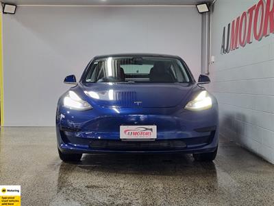 2020 Tesla Model 3 - Thumbnail