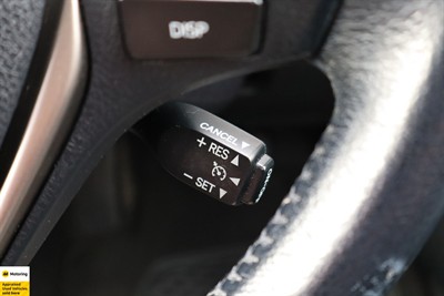 2015 Toyota RAV4 - Thumbnail