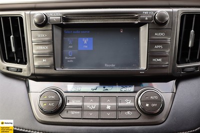 2015 Toyota RAV4 - Thumbnail