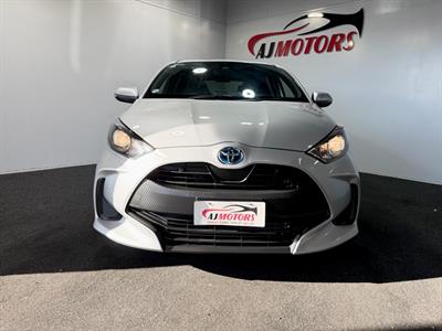 2021 Toyota Yaris - Thumbnail