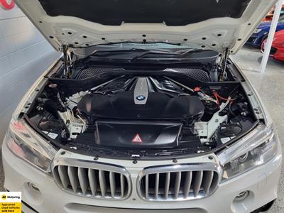 2017 BMW X5 - Thumbnail