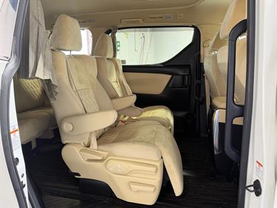 2018 Toyota Vellfire - Thumbnail