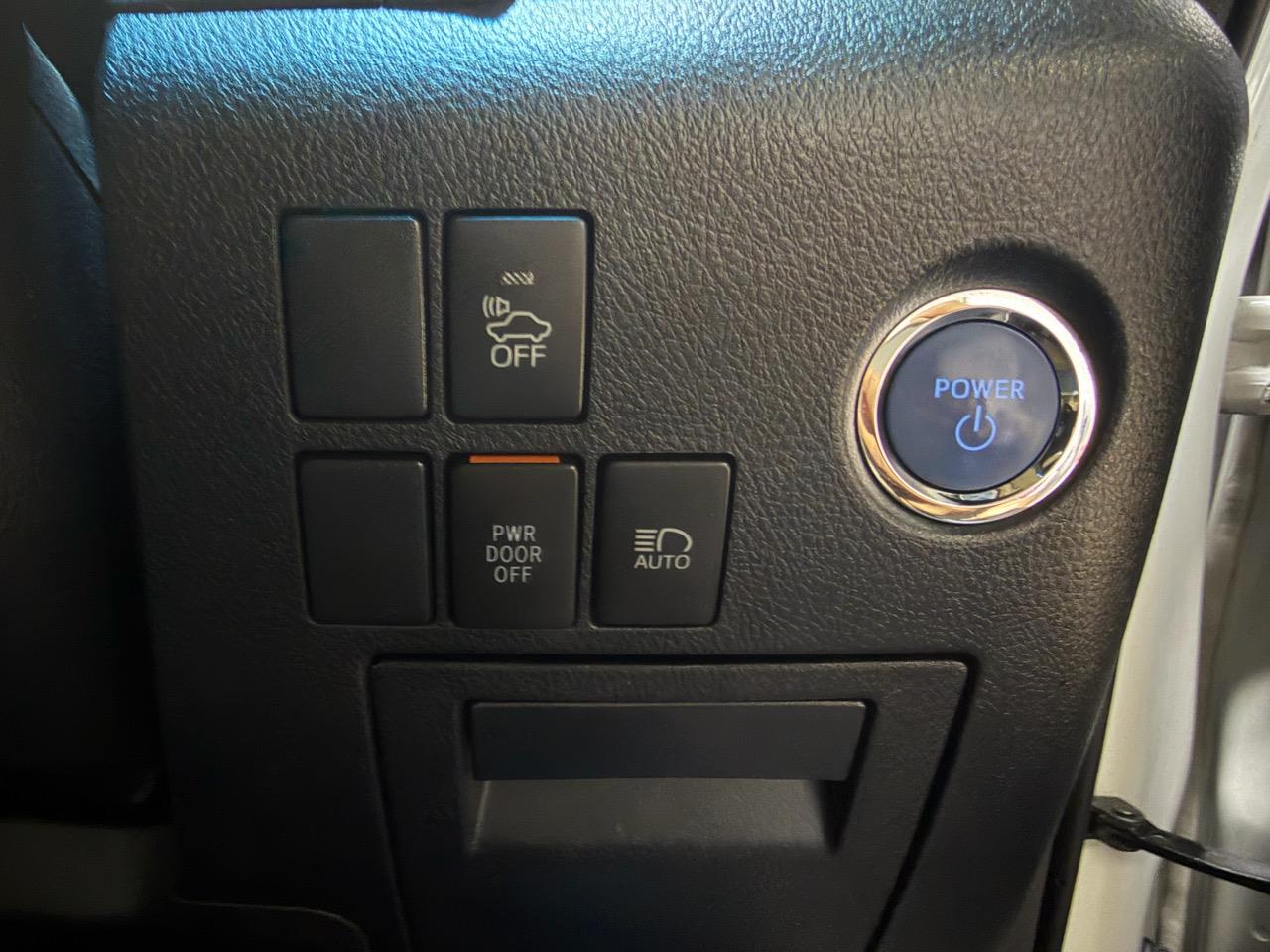 2018 Toyota Vellfire
