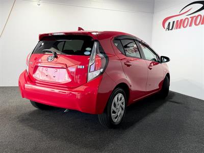 2016 Toyota Aqua - Thumbnail