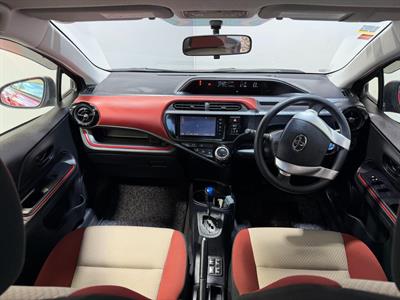 2016 Toyota Aqua - Thumbnail