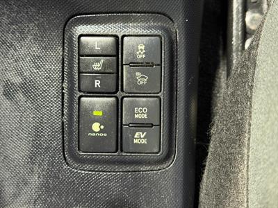 2016 Toyota Aqua - Thumbnail