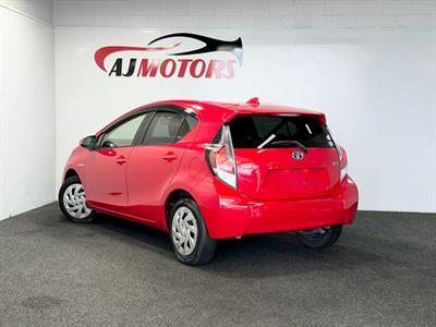 2016 Toyota Aqua - Thumbnail