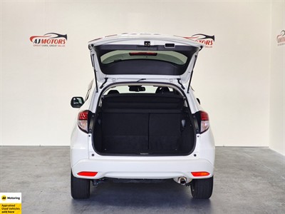 2014 Honda Vezel - Thumbnail
