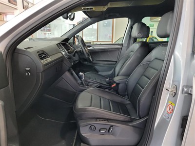 2021 Volkswagen Tiguan - Thumbnail