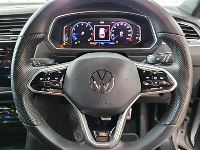 2021 Volkswagen Tiguan - Thumbnail