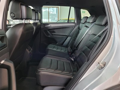 2021 Volkswagen Tiguan - Thumbnail