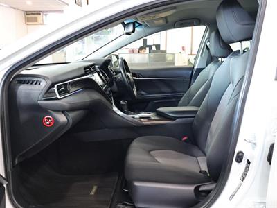 2017 Toyota Camry - Thumbnail