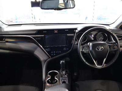 2017 Toyota Camry - Thumbnail