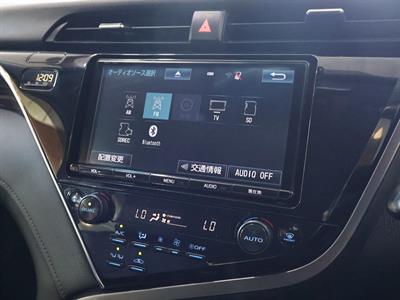 2017 Toyota Camry - Thumbnail