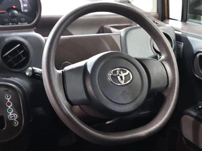 2014 Toyota Spade - Thumbnail