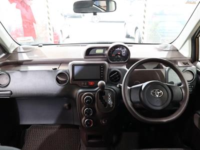 2014 Toyota Spade - Thumbnail