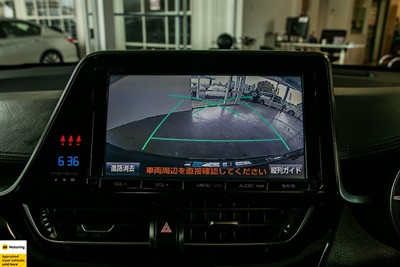 2017 Toyota C-HR - Thumbnail