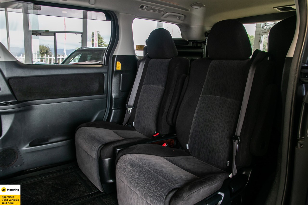 2013 Toyota Alphard