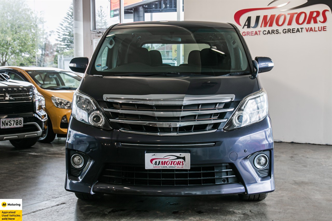 2013 Toyota Alphard