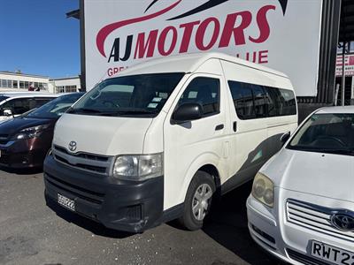 0 Toyota Hiace - Thumbnail