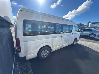 0 Toyota Hiace - Thumbnail