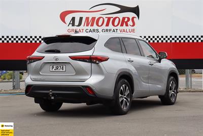 2022 Toyota Highlander - Thumbnail