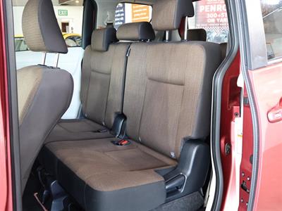 2016 Toyota Sienta - Thumbnail