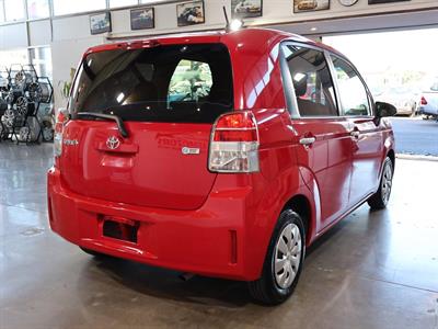 2014 Toyota Spade - Thumbnail