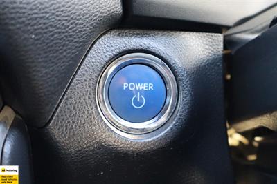 2020 Toyota RAV4 - Thumbnail