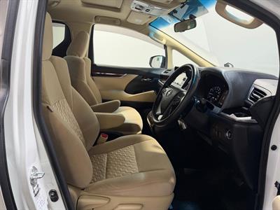 2016 Toyota Alphard - Thumbnail