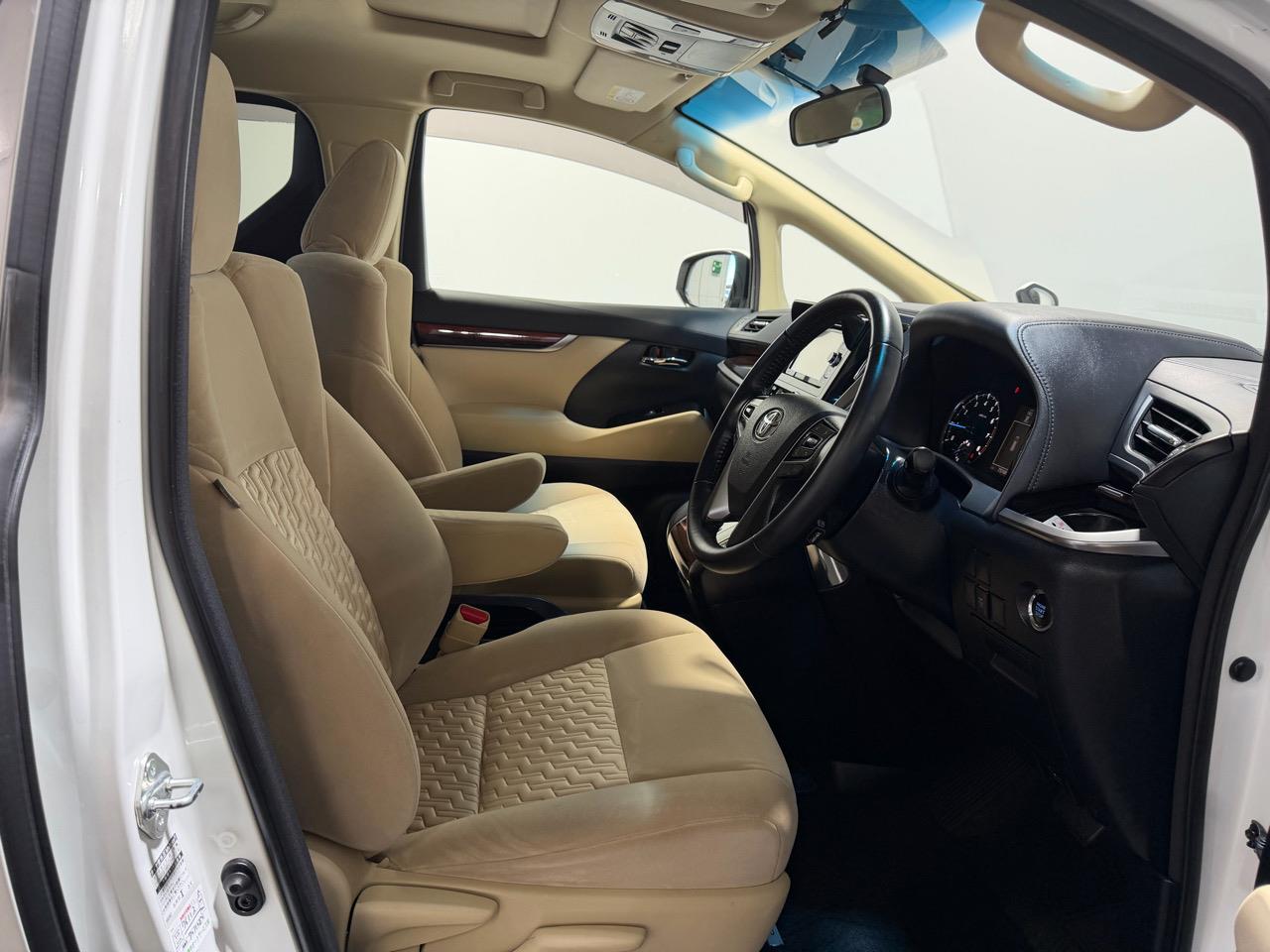 2016 Toyota Alphard