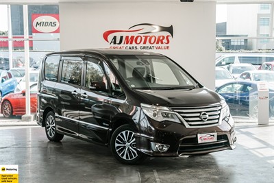 2015 Nissan Serena - Thumbnail